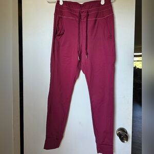 HALARA Women's Burgundy Drawstring Joggers - Deep Wine